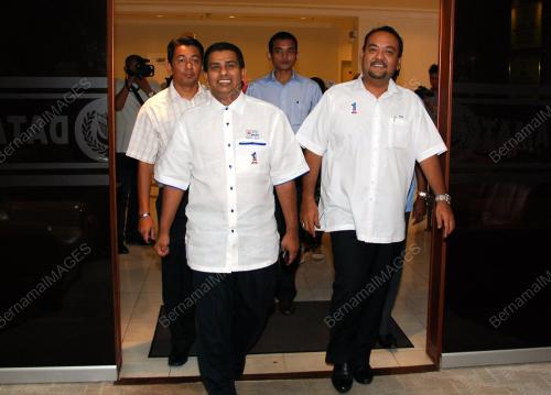 DATUK ABDUL AZIZ SHEIKH FADZIR