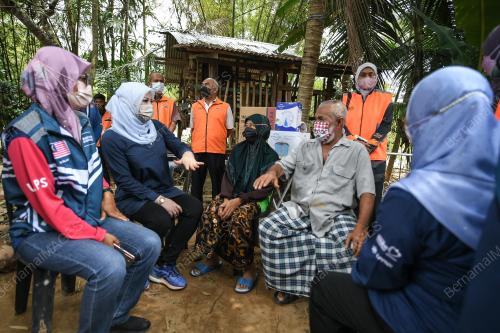 DATUK SERI RINA MOHD HARUN