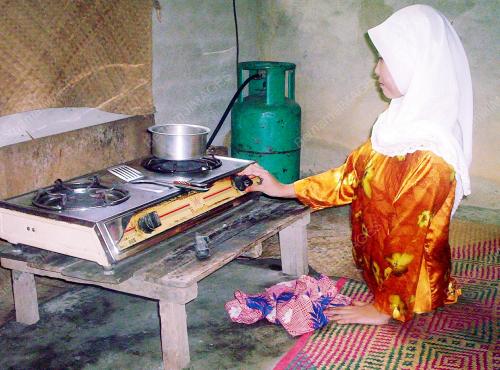 FAUZIAH KHALID