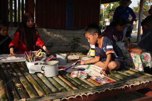 BAKAT MUDA SEZAMAN