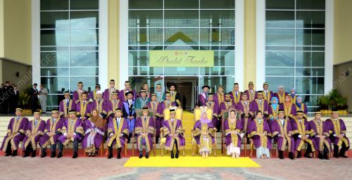 KD03_11012014_AGONG_INSANIAH