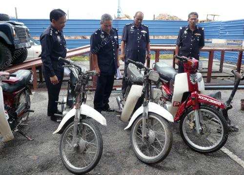 POLIS