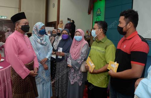 DATUK AWANG HASHIM