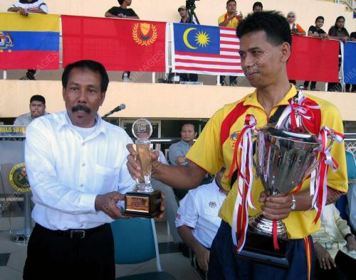KEJOHANAN BOLA SEPAK DAN SEPAK TAKRAW