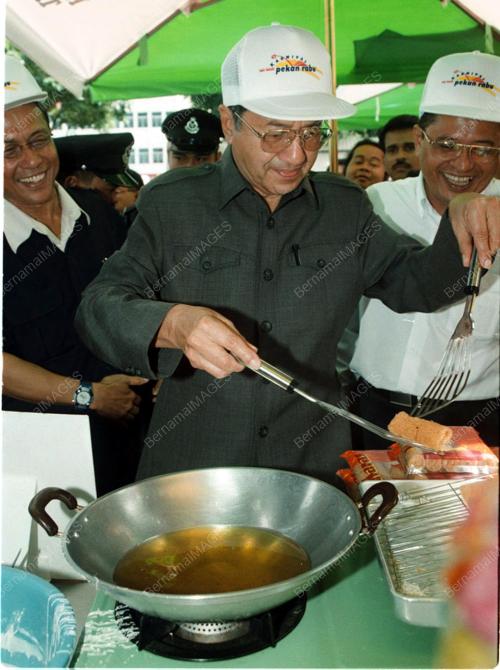 KD03_14_08_00_PM_KUEH_KARAS_12012016