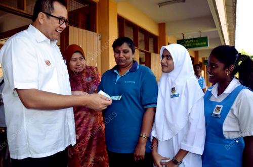KD03_15012013_LATT_BANTUAN