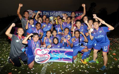 KD03_16042016_BOLA_WANITA