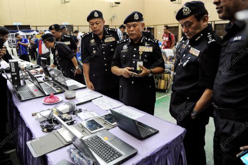 KD03_17022015_POLIS