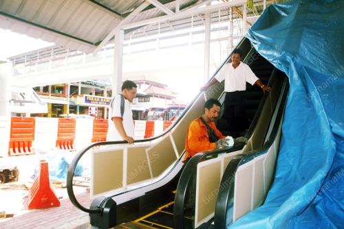 AESCALATOR PEKAN RABU