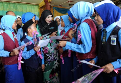 KD03_17112015_UPSR