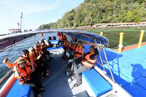 PROJEK PELANCONGAN PERSATUAN NELAYAN