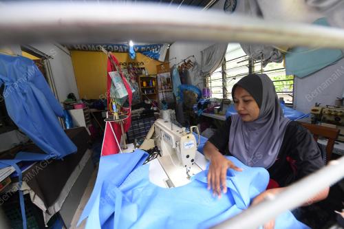 JAHIT PPE SECARA SUKARELA DI RUMAH