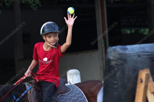 EQUINE RESORT,YAN