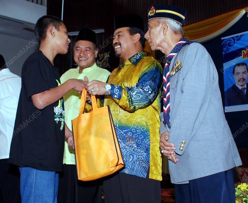 DATUK SERI JAMIL KHIR BAHAROM