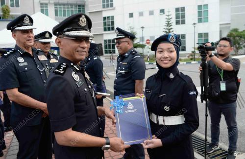 DATUK MOHD ROZE SHAARI