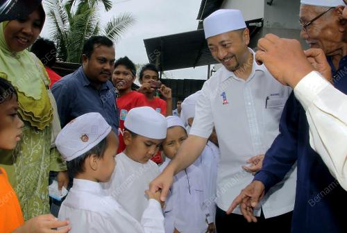 KD03_20062013_MUKHRIZ_PONDOK