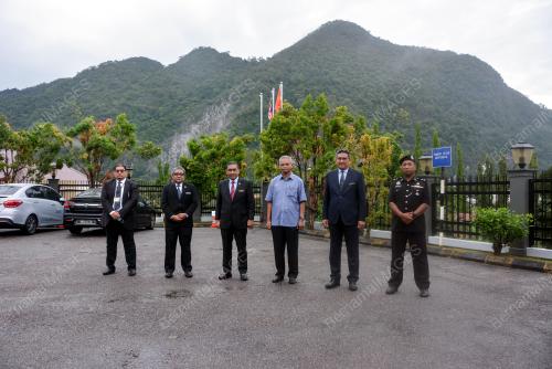 DATUK TAKIYUDDIN HASSAN