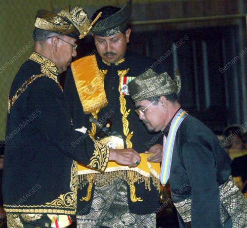 TUANKU ABDUL HALIM MU'ADZAM SHAH