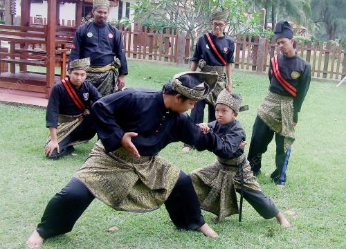 KD03_21122014_SILAT