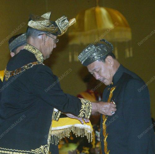 TUANKU ABDUL HALIM MU'ADZAM SHAH