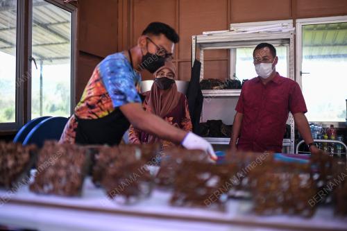 USAHAWAN INDUSTRI MIKRO