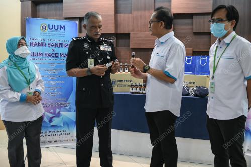 DATUK ZAINUDDIN YAACOB