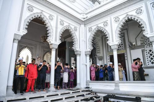 SULTAN KEDAH SOLAT RAYA