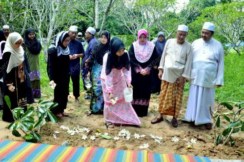 KD03_22052014_ADUN_IBU