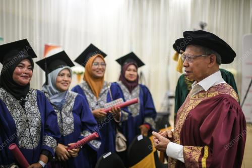 DATUK SERI MUSTAPHA MOHAMED