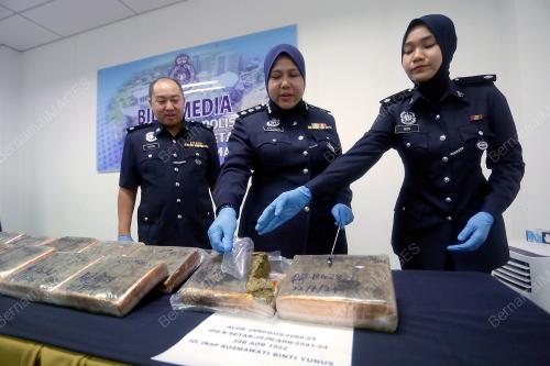 POLIS RAMPAS GANJA