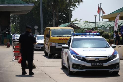 KENDERAAN VAKSIN COVID-19 TIBA DI KEDAH