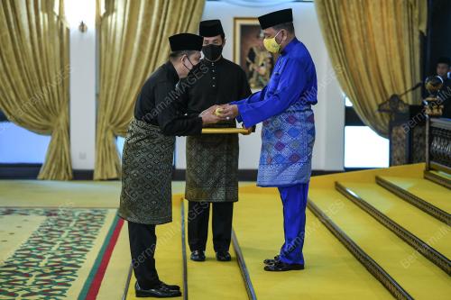 DATUK NORIZAN KHAZALI