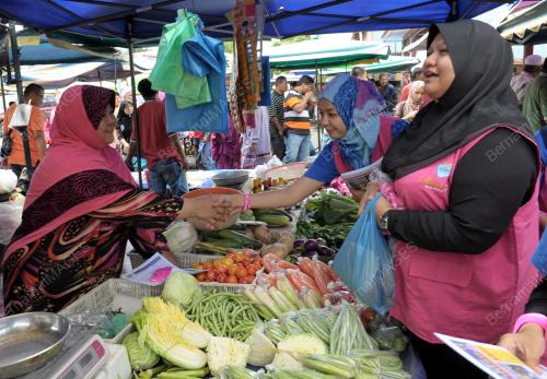 KD03_24102013_PUTERI_UMNO