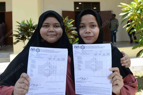 NUR A'LIYAH A;QILAH YAHAYA