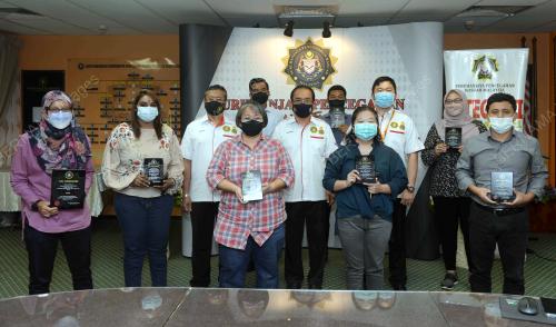 DATUK SHAHAROM NIZAM ABD MANAP