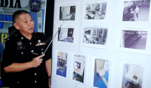 POLIS TAHAN GENG PECAH MASJID