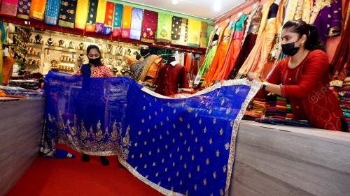 TINJAUAN PERSIAPAN DEEPAVALI