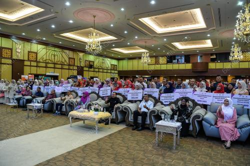 DATUK DR ASYRAF WAJDI DUSUKI