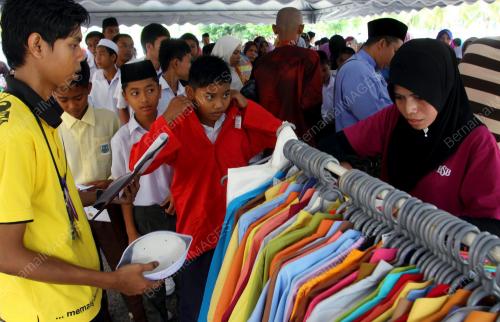 KD03_27072013_YASH_BAJU_RAYA2