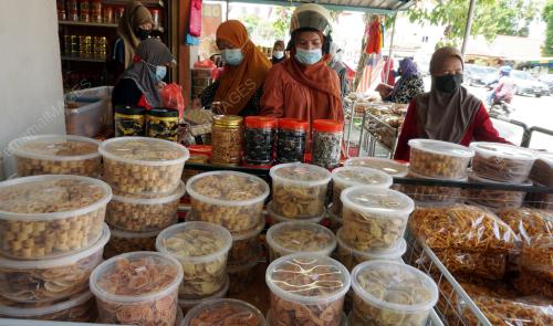 TINJAUAN BAZAR MELAYU DAN KEMBOJA