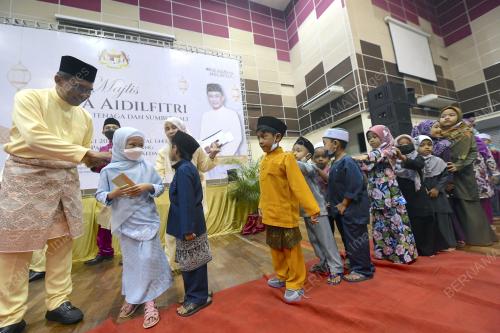 DATUK SERI TAKIYUDDIN HASSAN