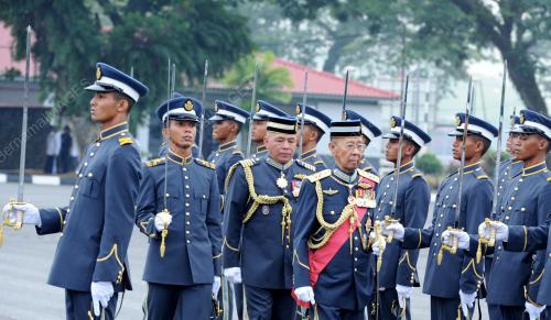 KD03_30062012_AGONG_PERBARISAN