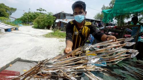 PERUSAHAAN IKAN TIMAH KERING