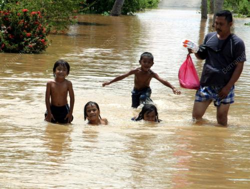 BANJIR_KESEMPATAN
