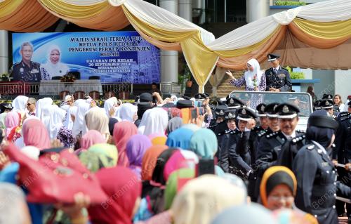 KD03_30092014_POLIS
