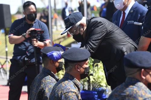 DATUK SERI HAMZAH ZAINUDIN