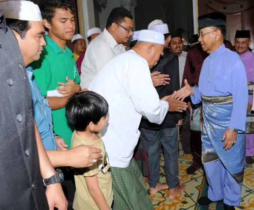 KD03_30122011_AGONG_JEMAAH