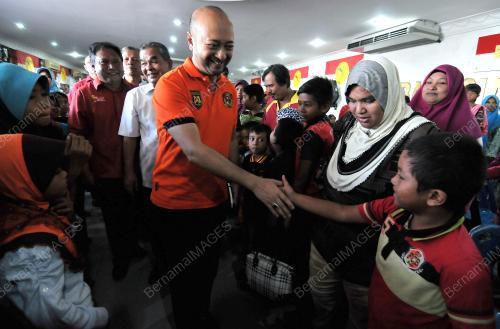 KD03_31122015_MUKHRIZ