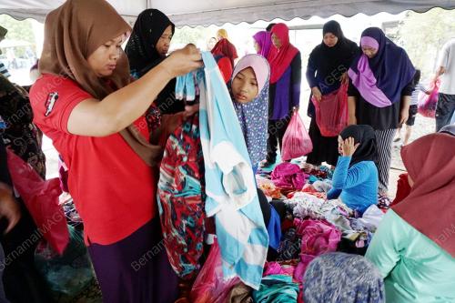 KD03_31122016_BAJU_PERCUMA