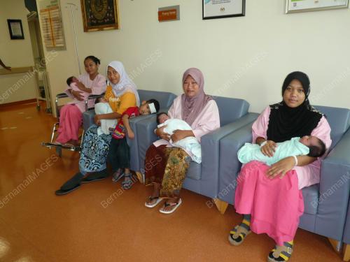 KD04_01012011_BAYI_TAHUN_BARU